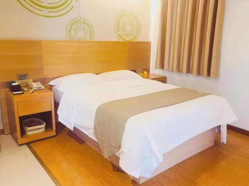 Greentree Inn Jiangxi Fuzhou Gandong Bridge Express Hotel Экстерьер фото