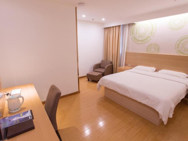 Greentree Inn Jiangxi Fuzhou Gandong Bridge Express Hotel Экстерьер фото