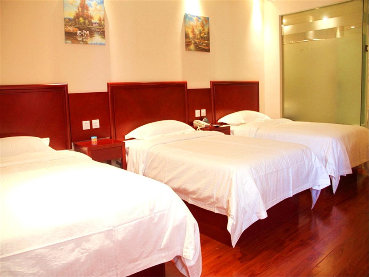 Greentree Inn Jiangxi Fuzhou Gandong Bridge Express Hotel Экстерьер фото