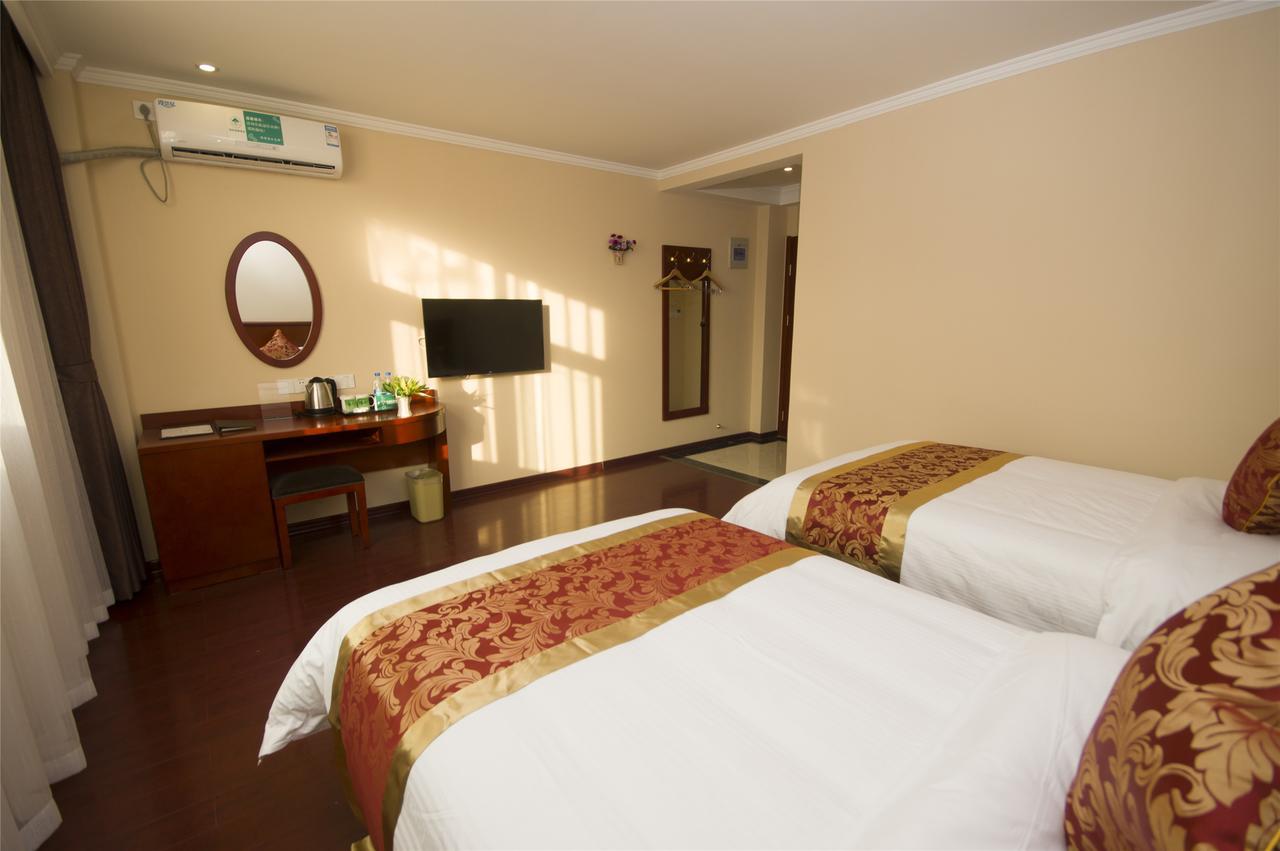 Greentree Inn Jiangxi Fuzhou Gandong Bridge Express Hotel Экстерьер фото