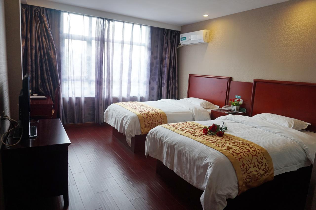 Greentree Inn Jiangxi Fuzhou Gandong Bridge Express Hotel Экстерьер фото