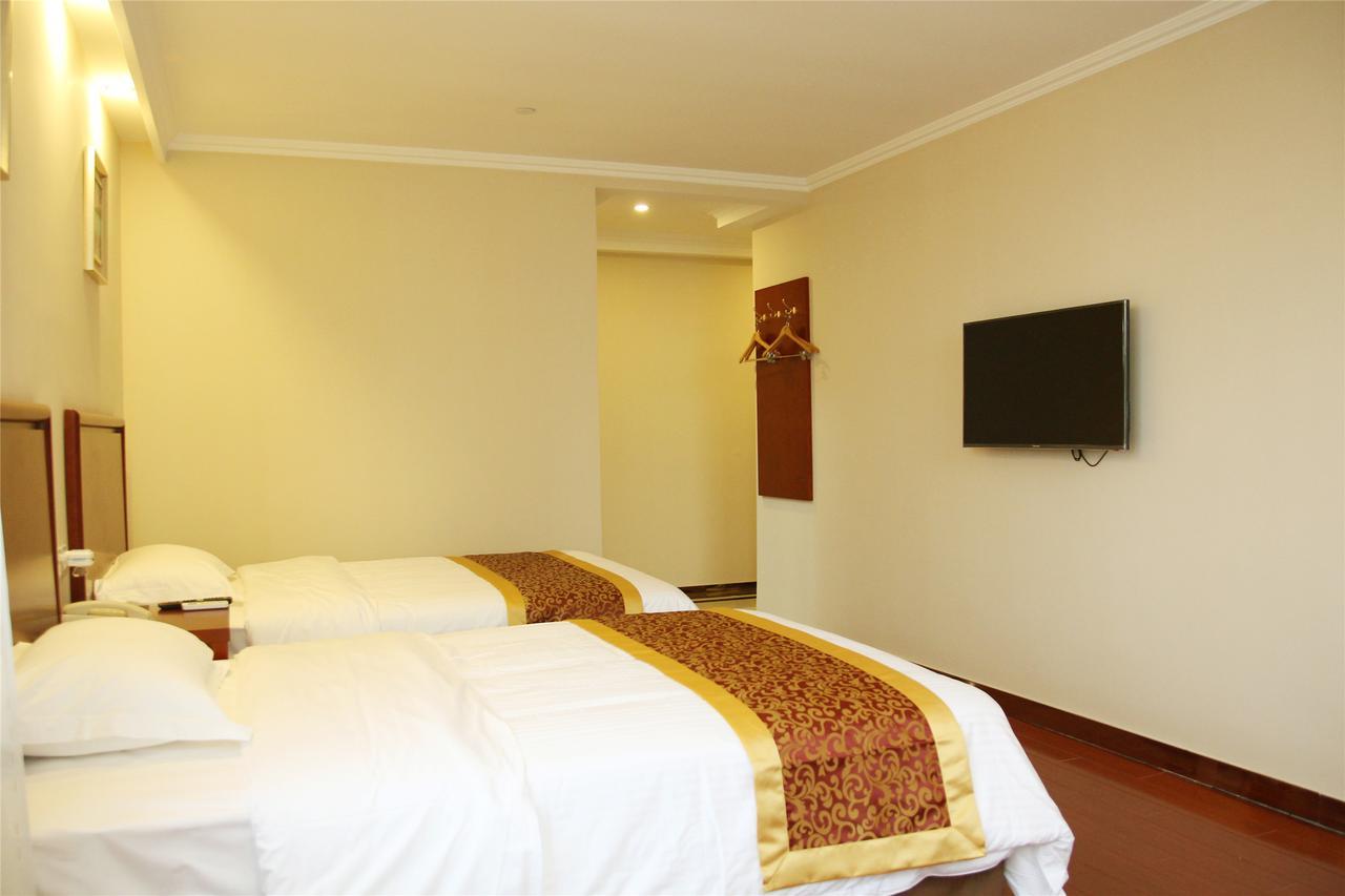 Greentree Inn Jiangxi Fuzhou Gandong Bridge Express Hotel Экстерьер фото
